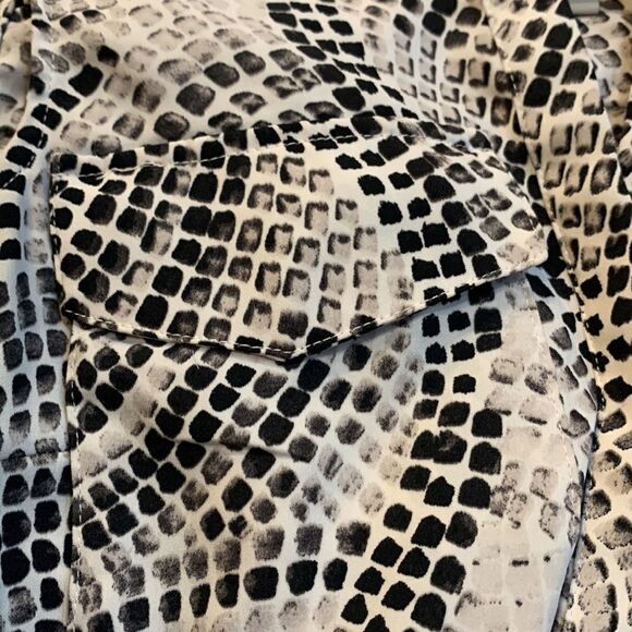 NEW H&M Geometric Print Shirt Dress Sleeveless Black Gray Womens Sz 4 - Picture 11 of 13